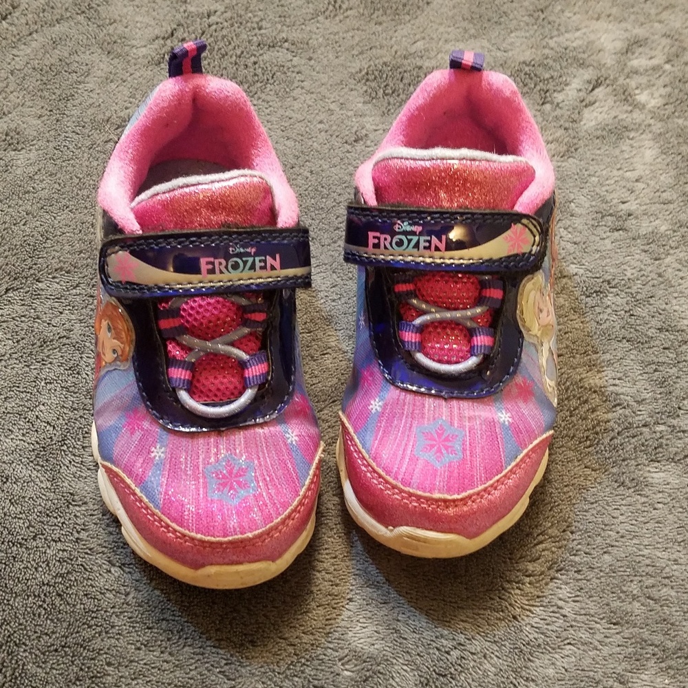 Toddler Girls Light Up Frozen Shoes, sz 6